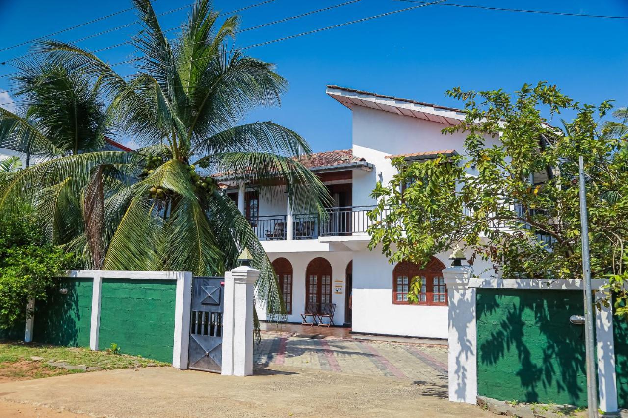 Lakeside Villa Anuradhapura Luaran gambar